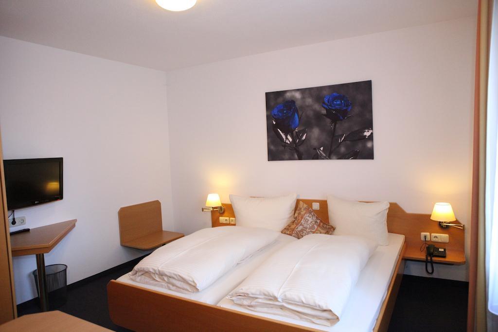 Hotel Am Ostpark Neubiberg Εξωτερικό φωτογραφία