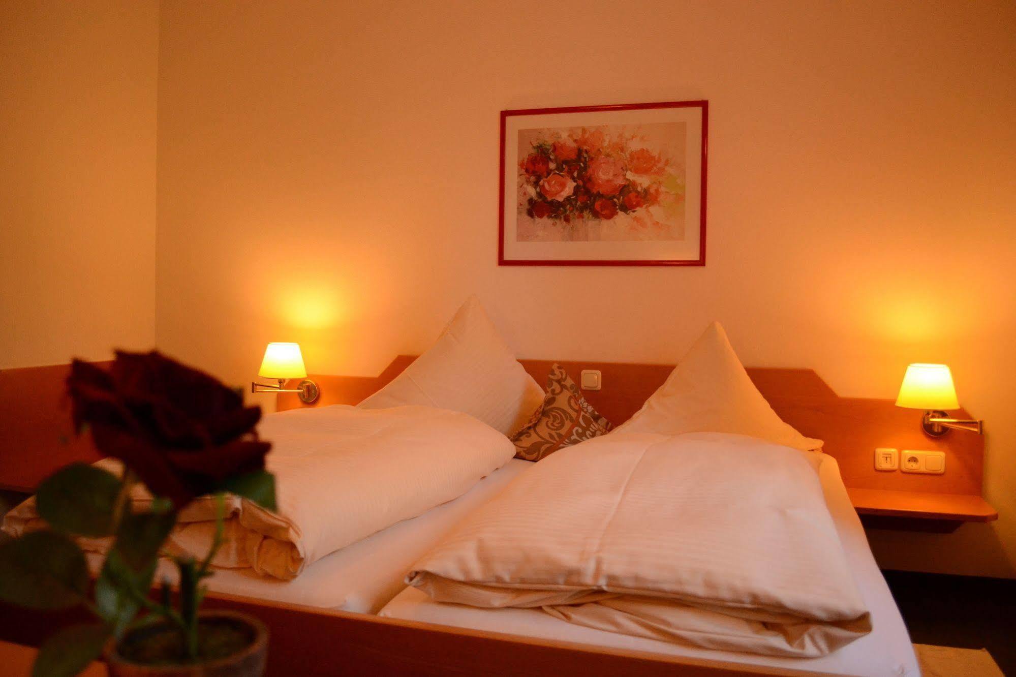 Hotel Am Ostpark Neubiberg Εξωτερικό φωτογραφία