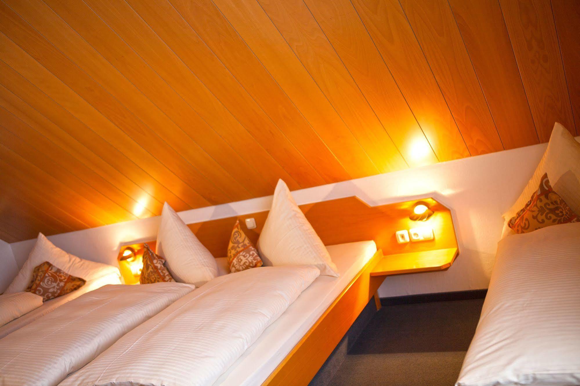 Hotel Am Ostpark Neubiberg Εξωτερικό φωτογραφία